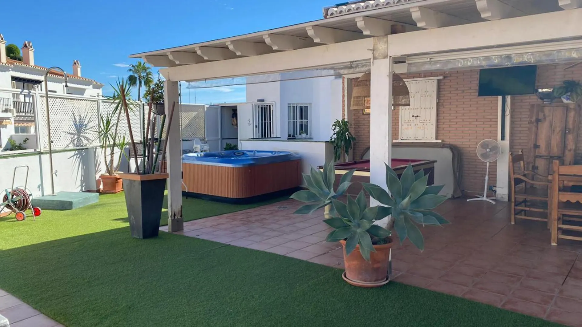 Apartment Atico Con Jacussi Y Parking En La Playa By Spainsunrentals Nerja